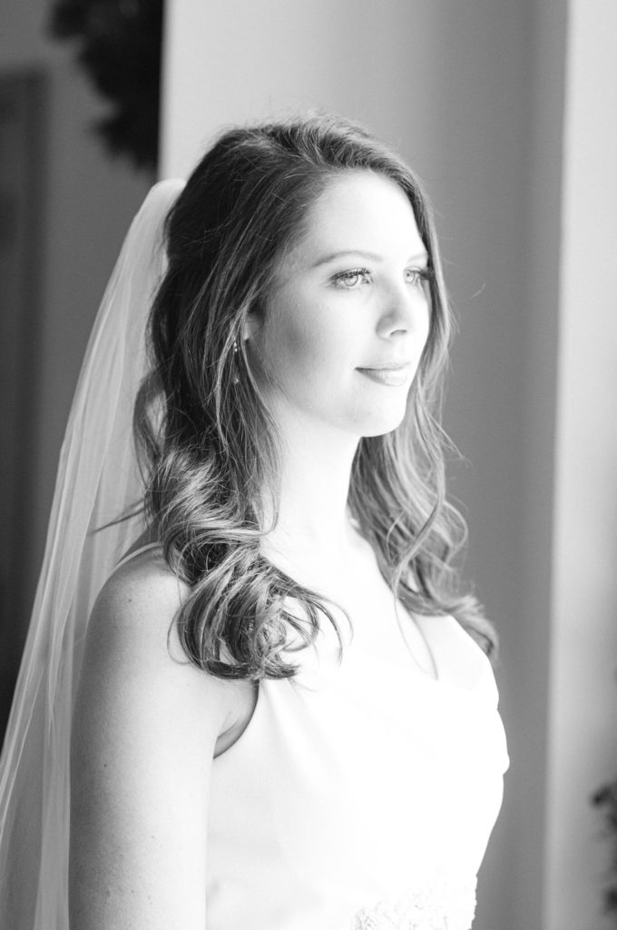 black and white bride inside the chapel at beaver creek 