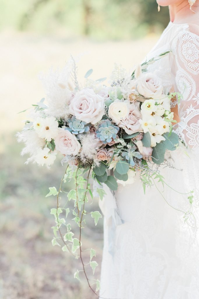 vail wedding photographers bridal bouquet with larue floral